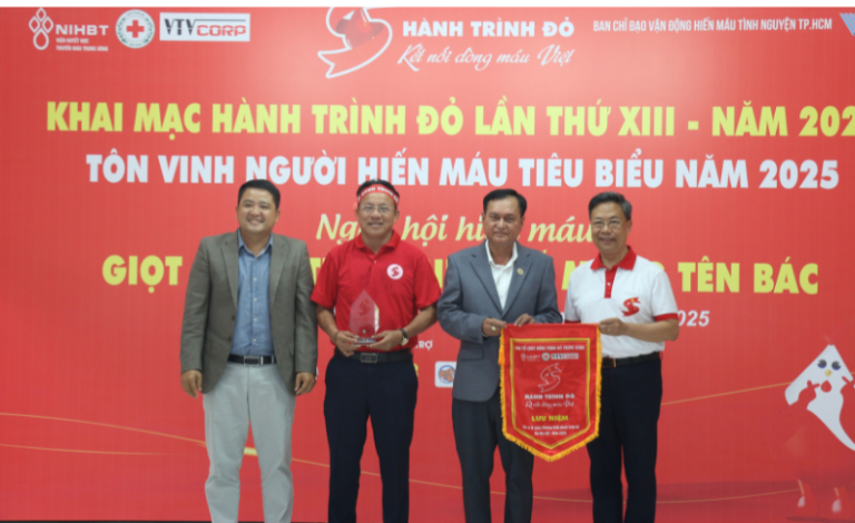 Hành trình Đỏ (4)