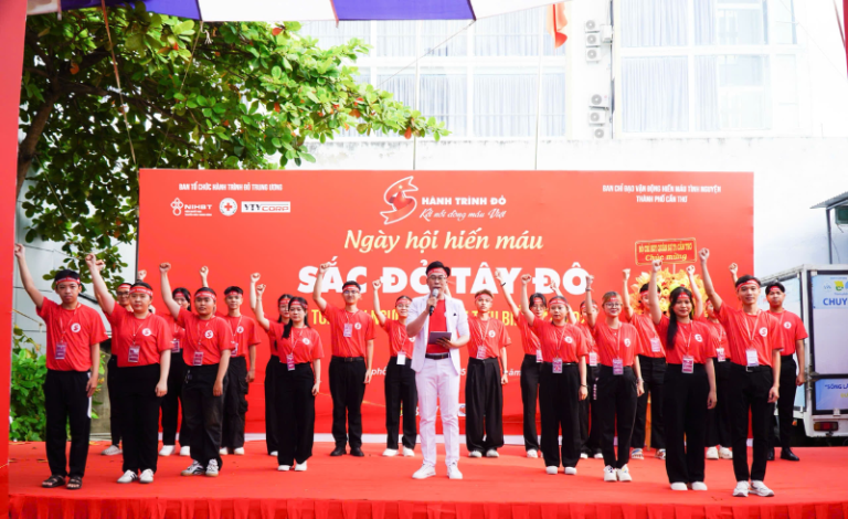 Hành trình Đỏ (4)